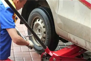 海陵区附近拖车24小时服务热线电话