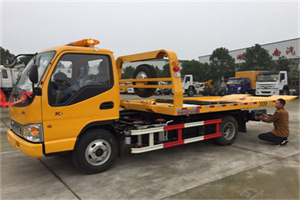 海陵区哪里有拖车服务