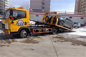 海陵区救援拖车费用怎么算